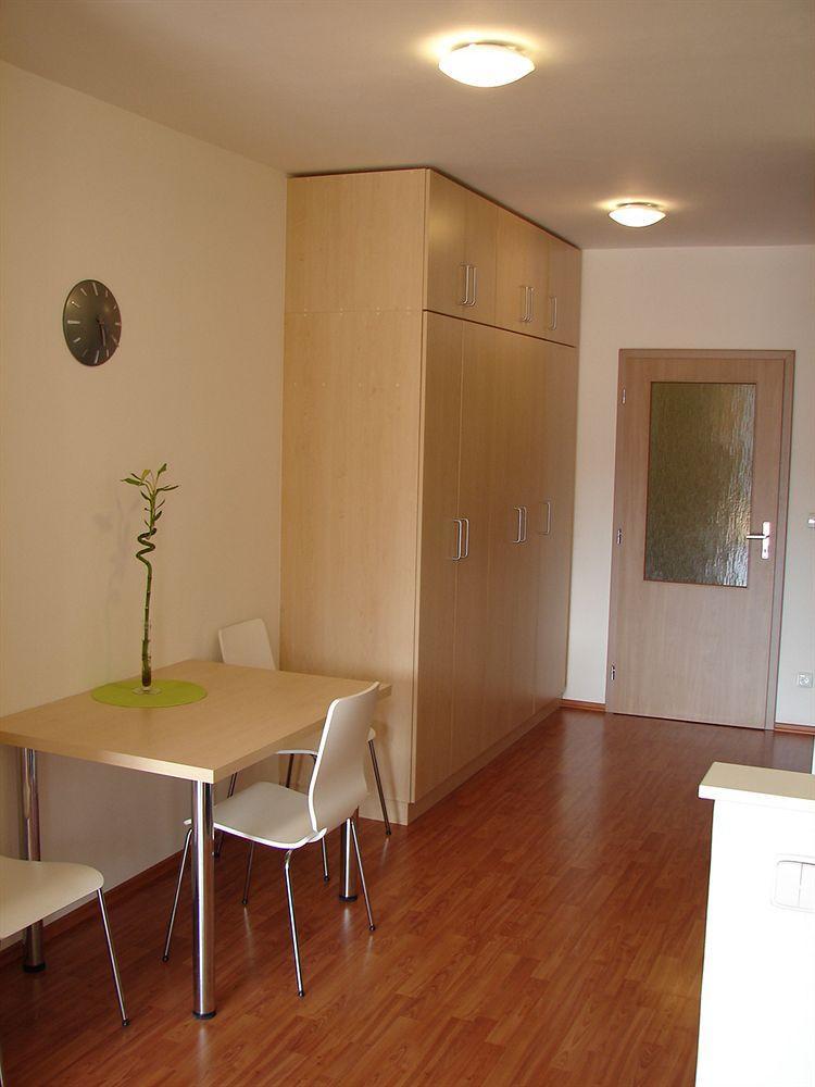 Eel Accommodation Brno Exterior foto